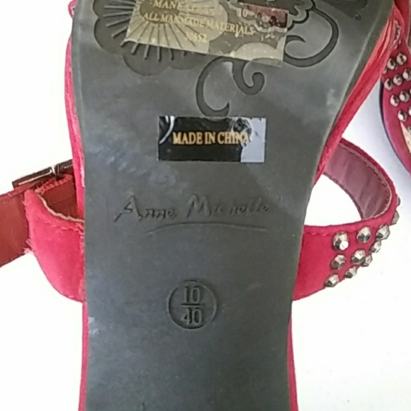 High Heels - Picture 4 of 4